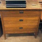 193 3248 CHEST OF DRAWERS